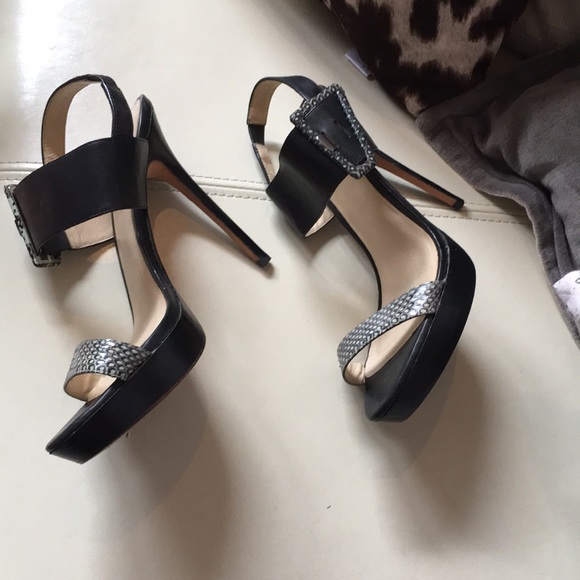 Gorgeous Black platform sandals/high heels. - Picture 1 of 6